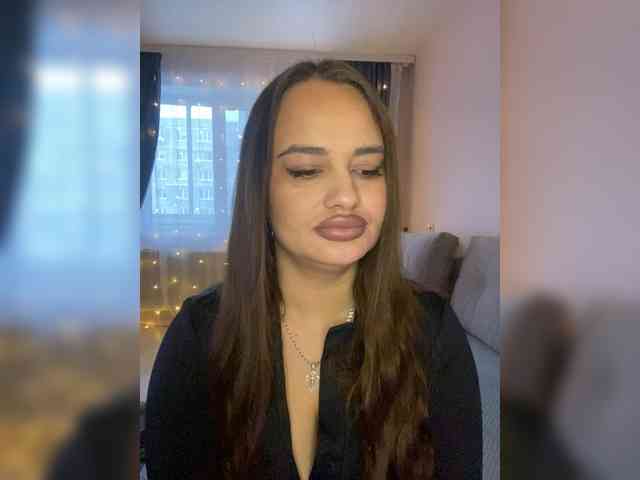 Sweetgirl31111 webcam