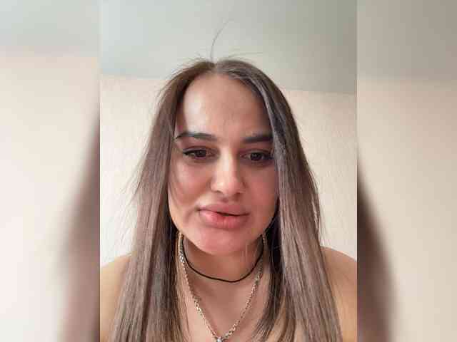 Sweetgirl31111 webcam