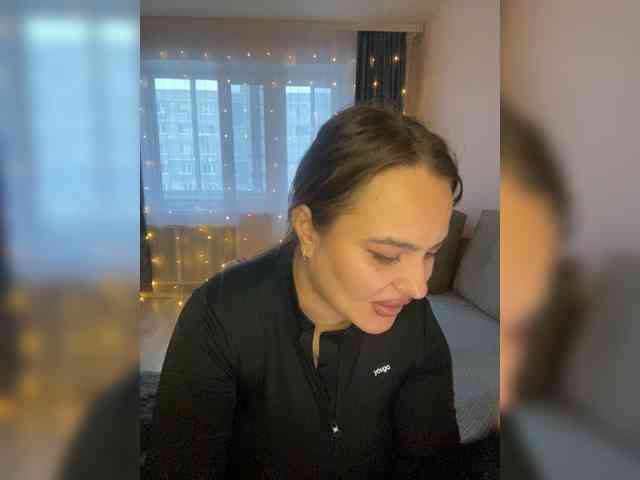 Sweetgirl31111 webcam