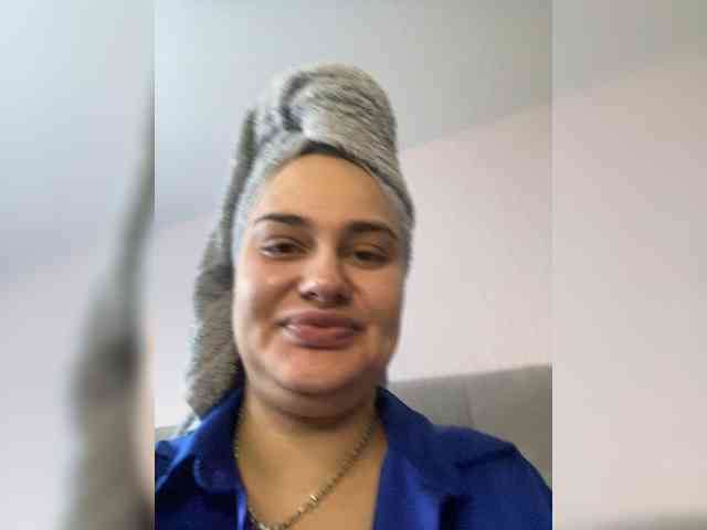 Sweetgirl31111 webcam