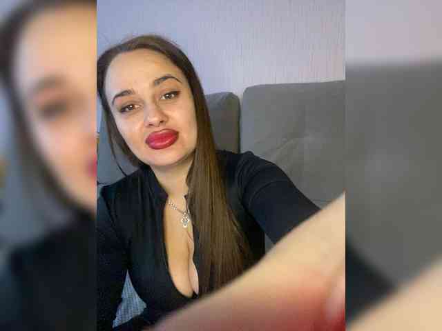 Sweetgirl31111 webcam