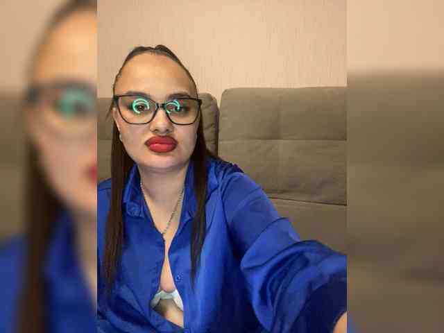 Sweetgirl31111 webcam