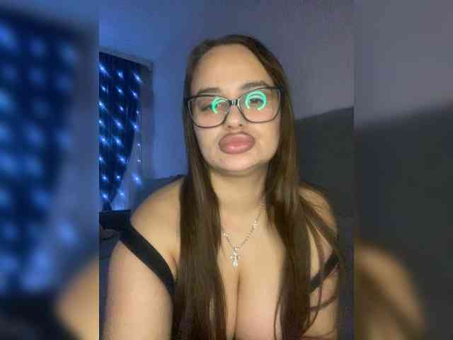 Sweetgirl31111 webcam