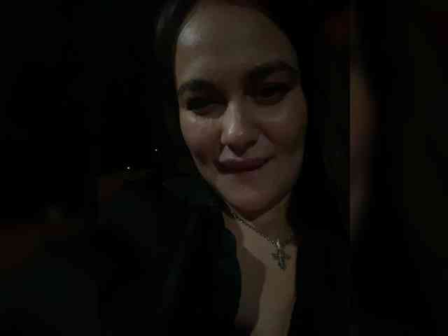 Sweetgirl31111 webcam