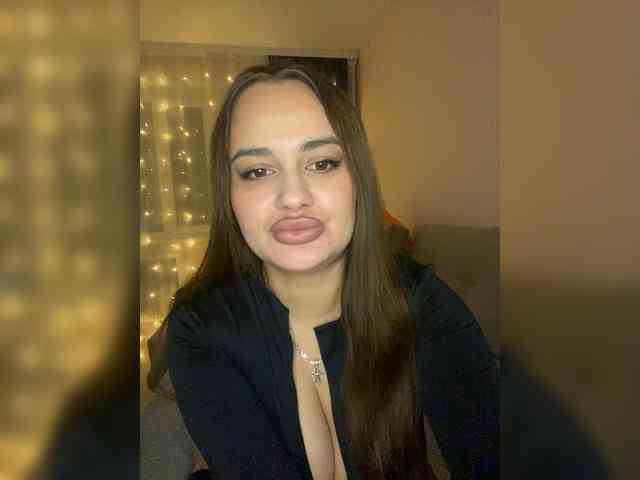 Sweetgirl31111 webcam