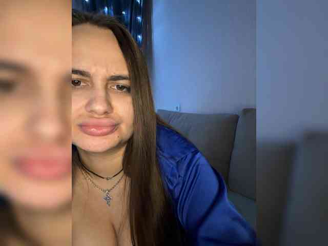 Sweetgirl31111 webcam