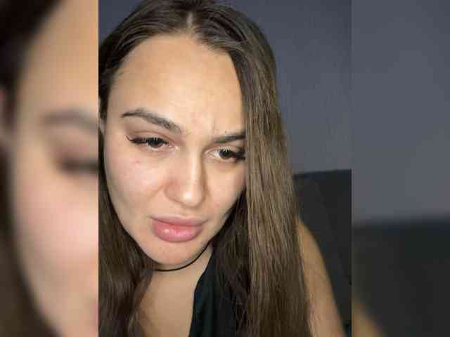 Sweetgirl31111 webcam