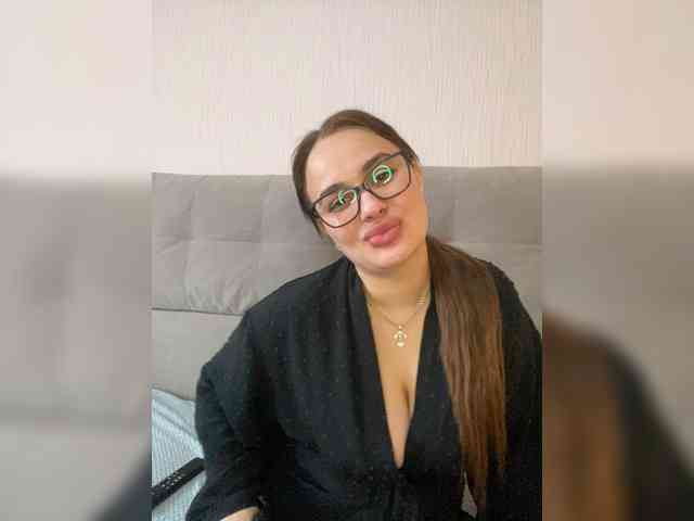 Sweetgirl31111 webcam