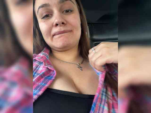 Sweetgirl31111 webcam