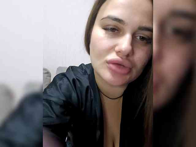 Sweetgirl31111 webcam