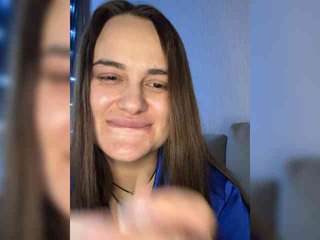 Sweetgirl31111 webcam