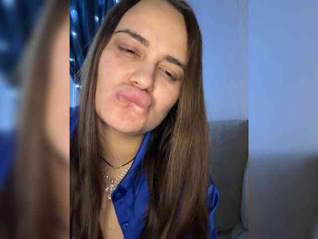 Sweetgirl31111 webcam