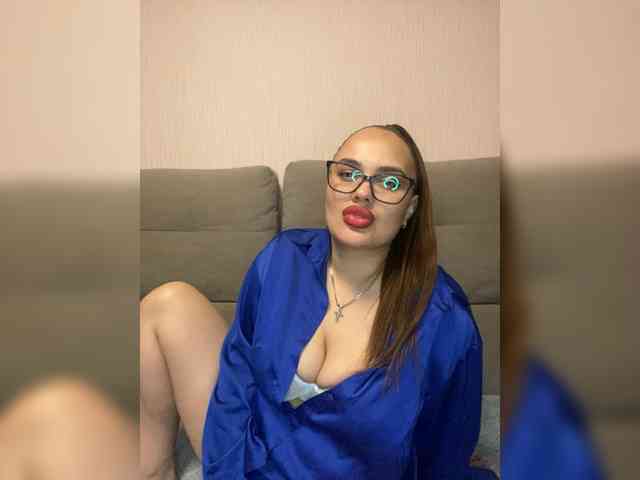 Sweetgirl31111 webcam