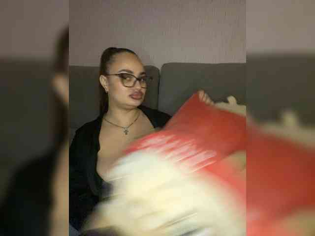 Sweetgirl31111 webcam