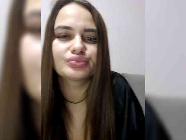 Sweetgirl31111 webcam