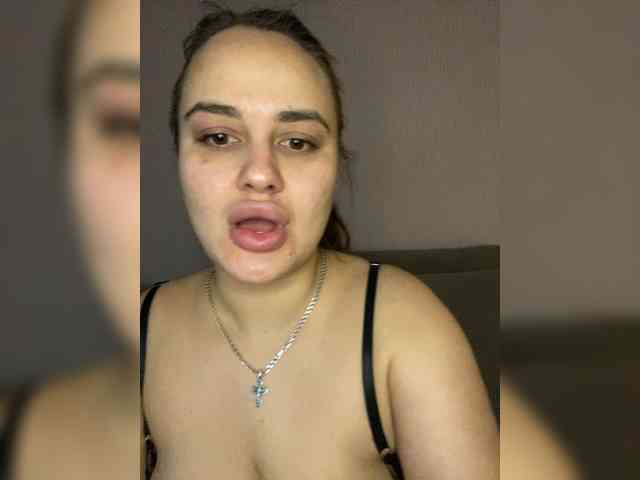 Sweetgirl31111 webcam