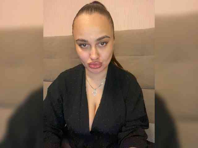 Sweetgirl31111 webcam