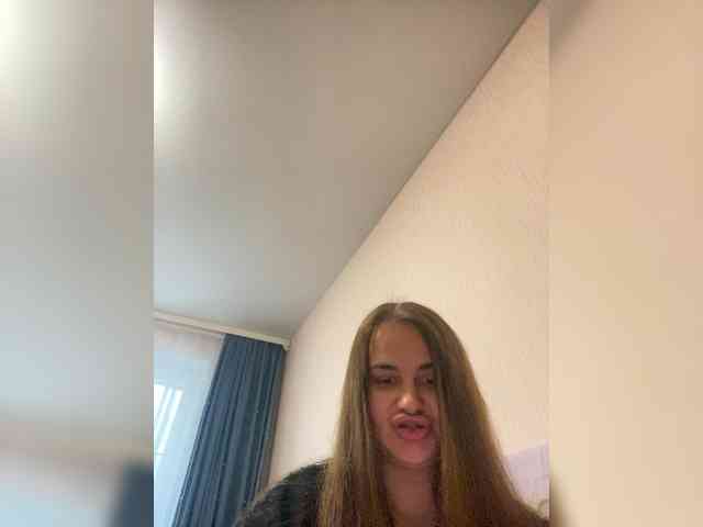 Sweetgirl31111 webcam