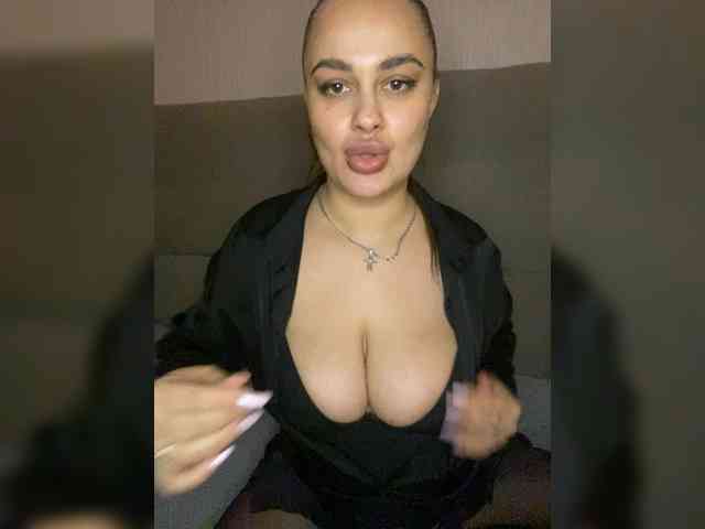 Sweetgirl31111 webcam