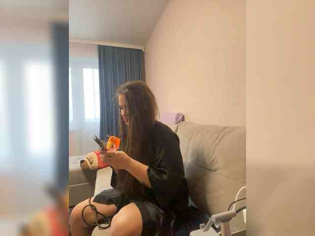 Sweetgirl31111 webcam