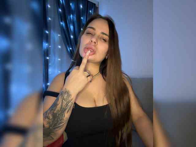 Sweetgirl31111 webcam