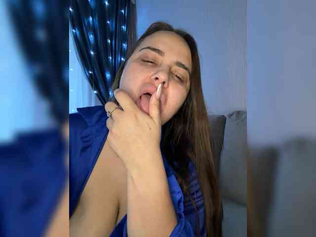 Sweetgirl31111 webcam