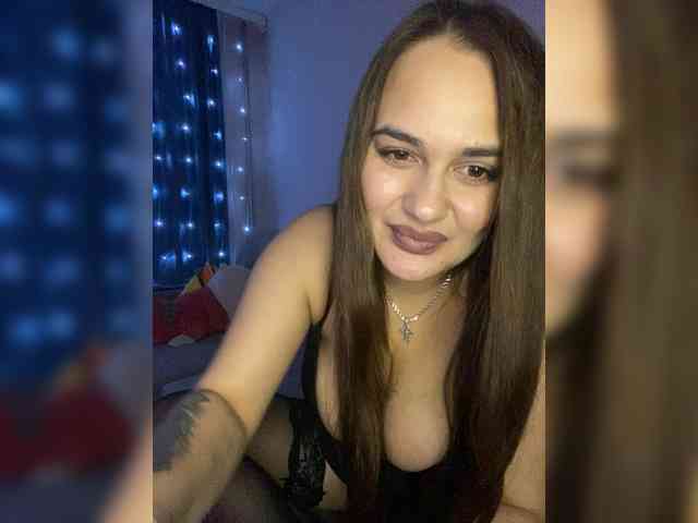 Sweetgirl31111 webcam