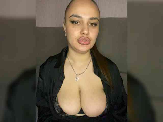 Sweetgirl31111 webcam