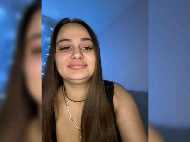 Sweetgirl31111 webcam