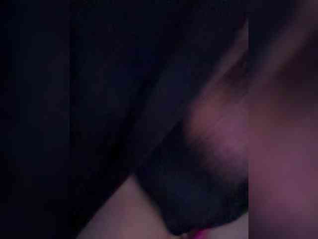 Sweetgirl31111 webcam