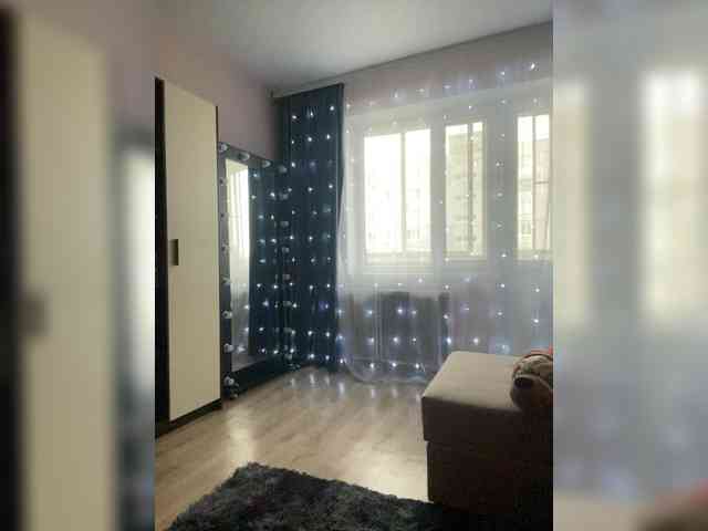 Sweetgirl31111 webcam