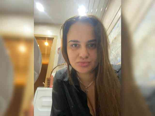 Sweetgirl31111 webcam