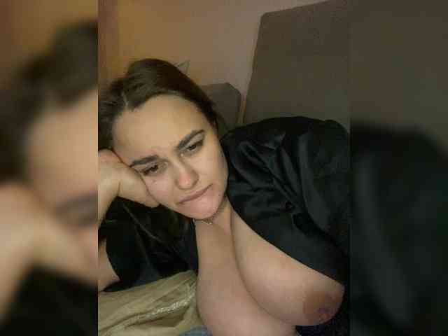 Sweetgirl31111 webcam