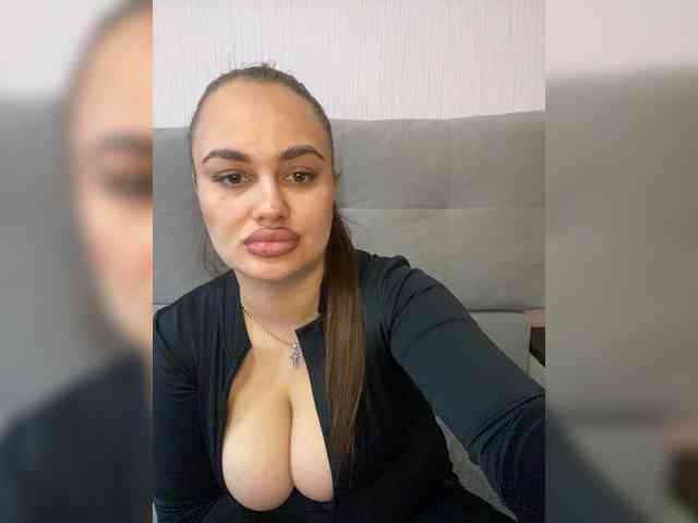 Sweetgirl31111 webcam