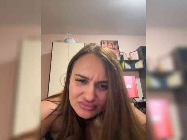 Sweetgirl31111 webcam