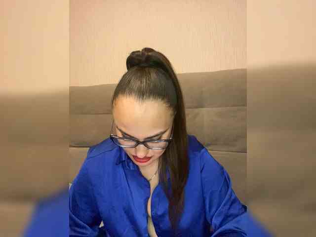 Sweetgirl31111 webcam