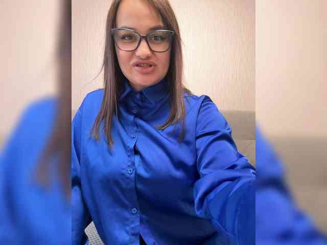 Sweetgirl31111 webcam