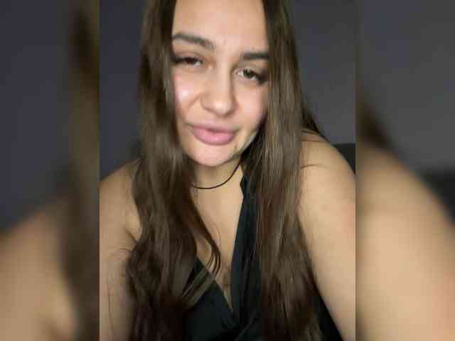 Sweetgirl31111 webcam