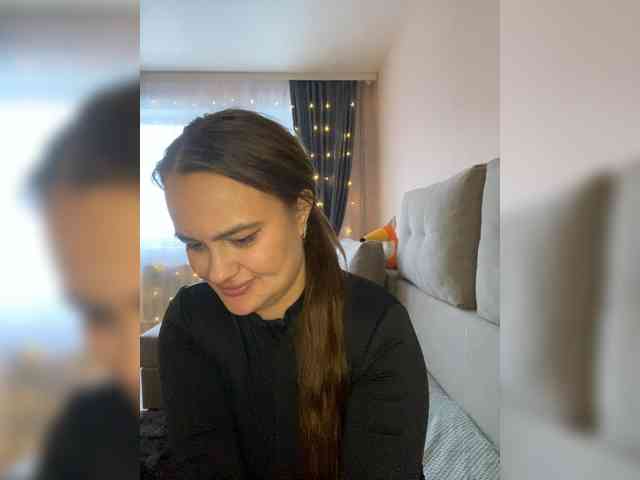 Sweetgirl31111 webcam