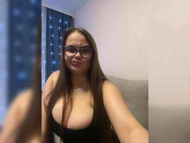 Sweetgirl31111 webcam