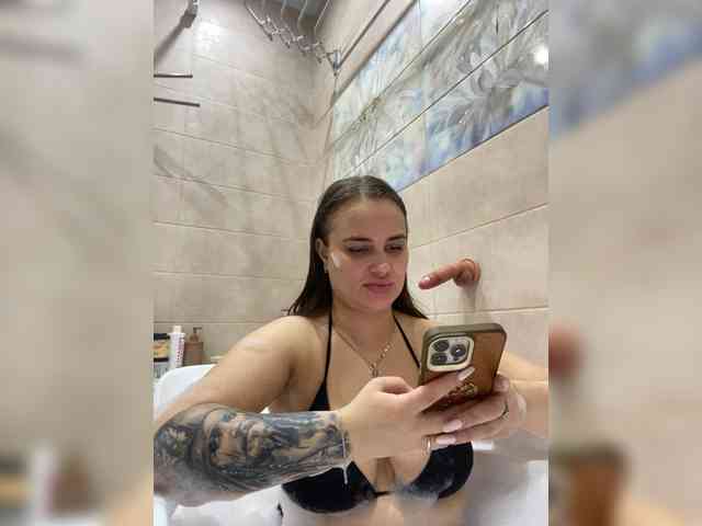 Sweetgirl31111 webcam