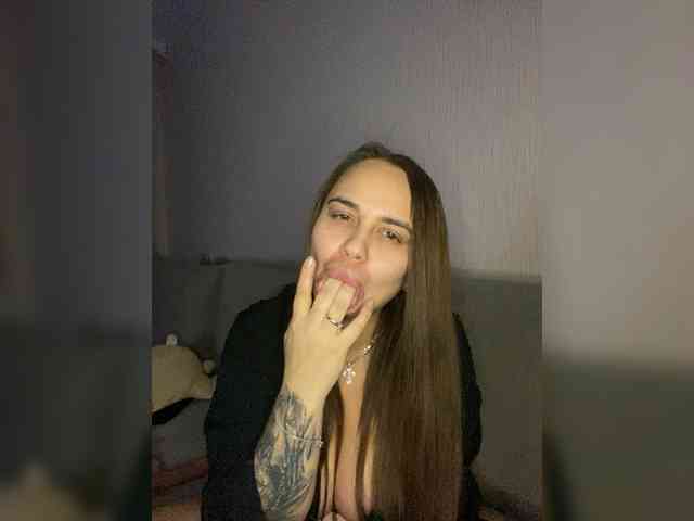 Sweetgirl31111 webcam