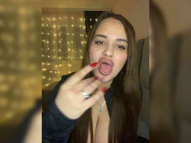 Sweetgirl31111 webcam