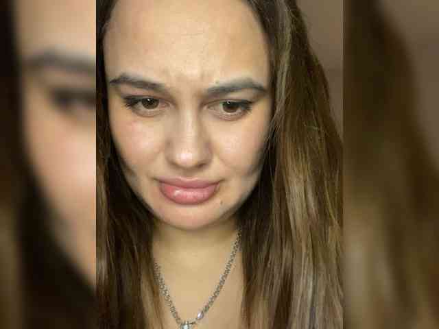 Sweetgirl31111 webcam