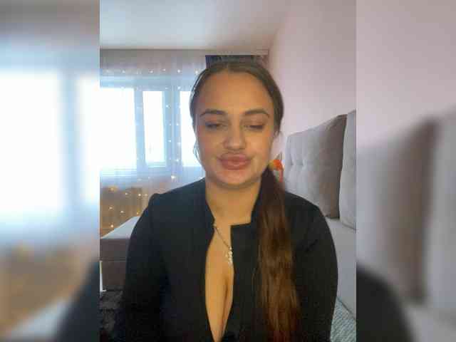 Sweetgirl31111 webcam