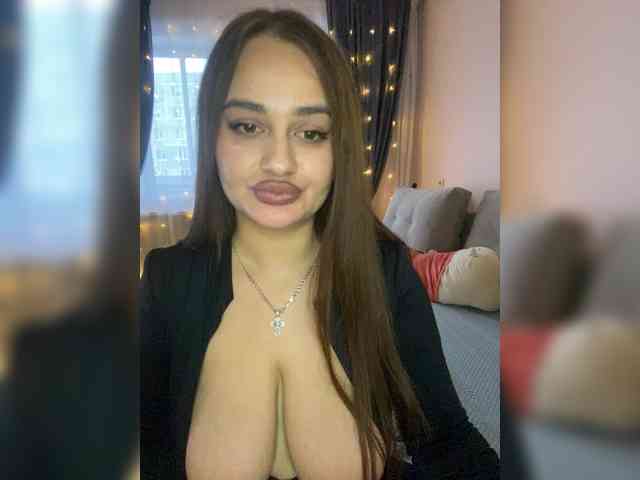 Sweetgirl31111 webcam