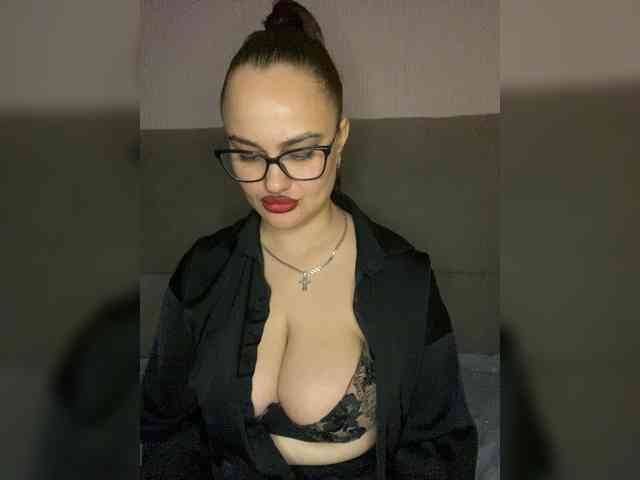 Sweetgirl31111 webcam