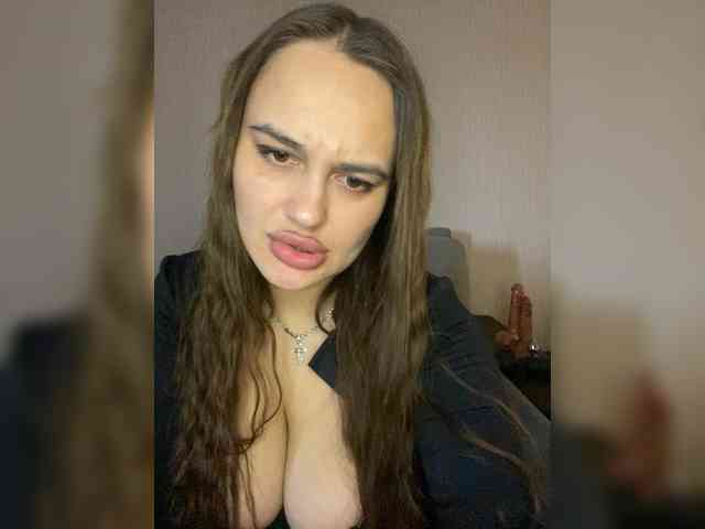 Sweetgirl31111 webcam