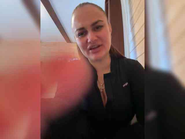 Sweetgirl31111 webcam