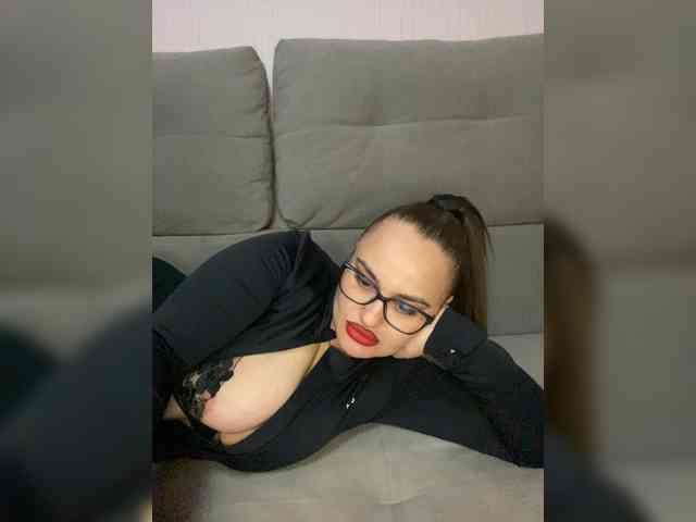 Sweetgirl31111 webcam